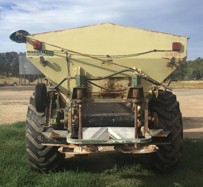 Marshall 880t Spreader Machinery & Equipment Spreaders For